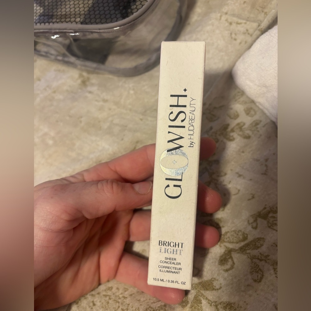 Huda Beauty Concealer